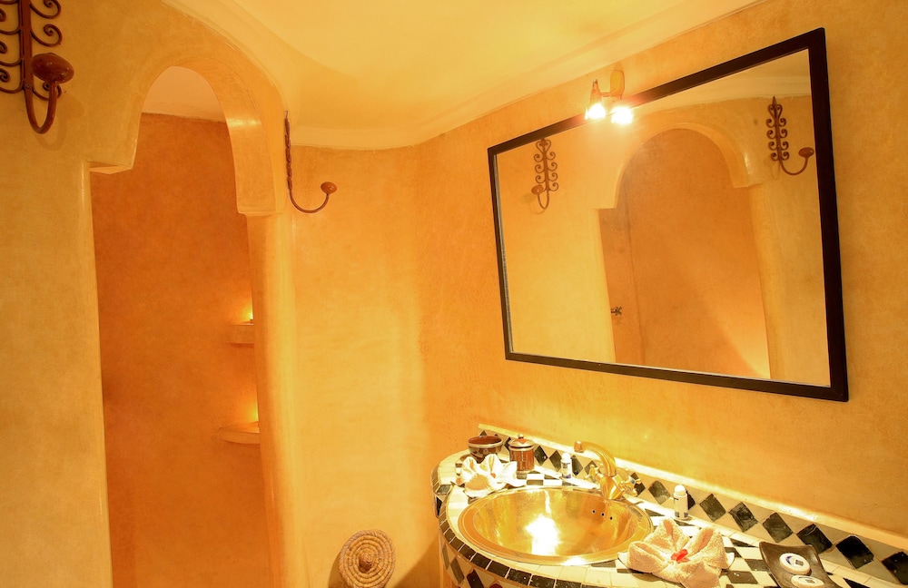 RIAD DJEMANNA 33/35