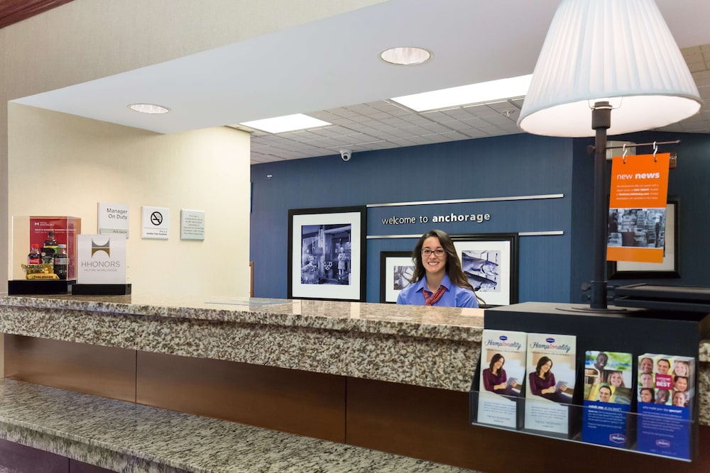 Hampton Inn Anchorage 8/33