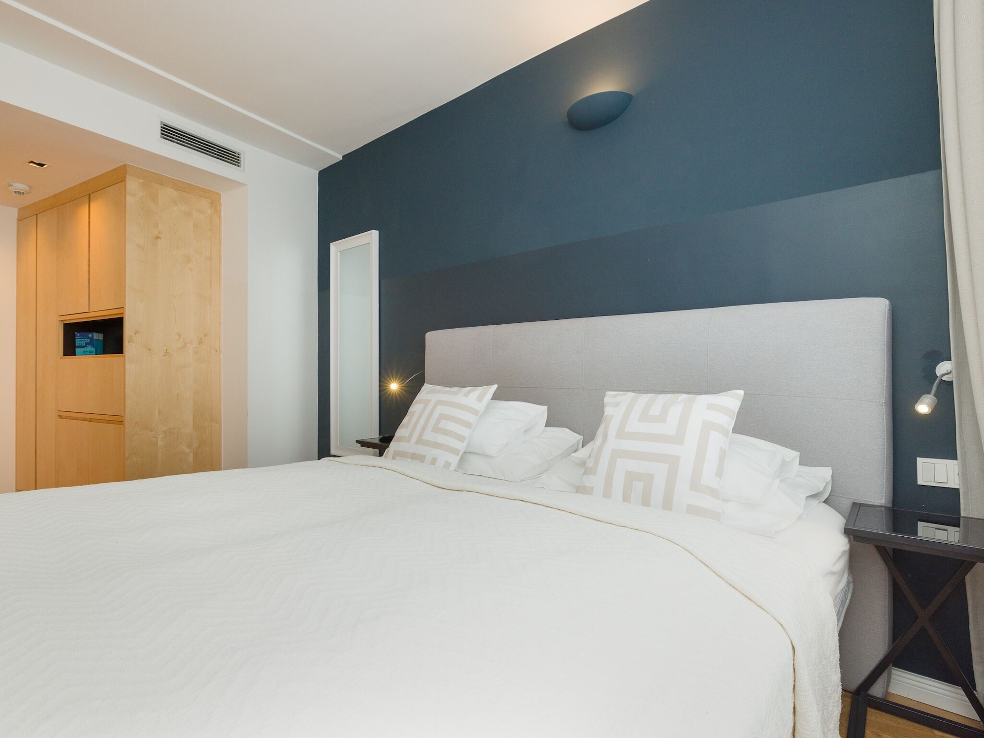 2 Bedrooms, Executive, Suite, Apartment, 2 King Beds, Sofa