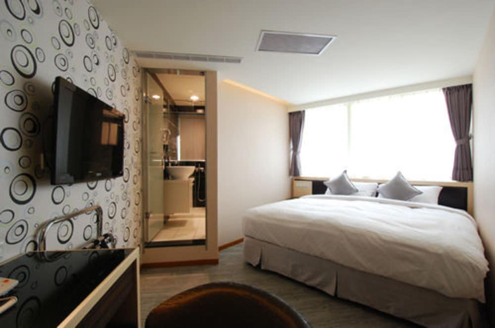 Shin Shin Hotel 12/25