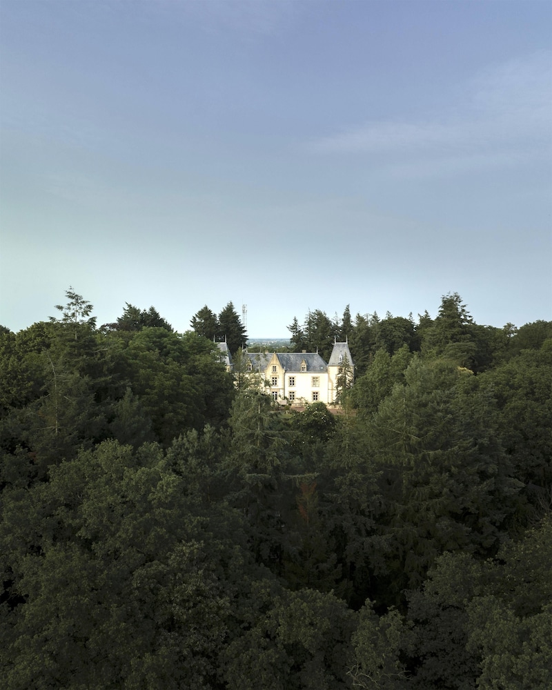 Chateau Hotel le Boisniard 47/50