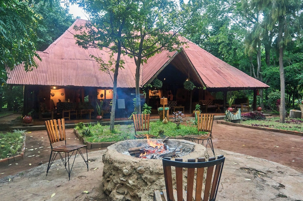 MIGUNGA TENTED CAMP 27/47