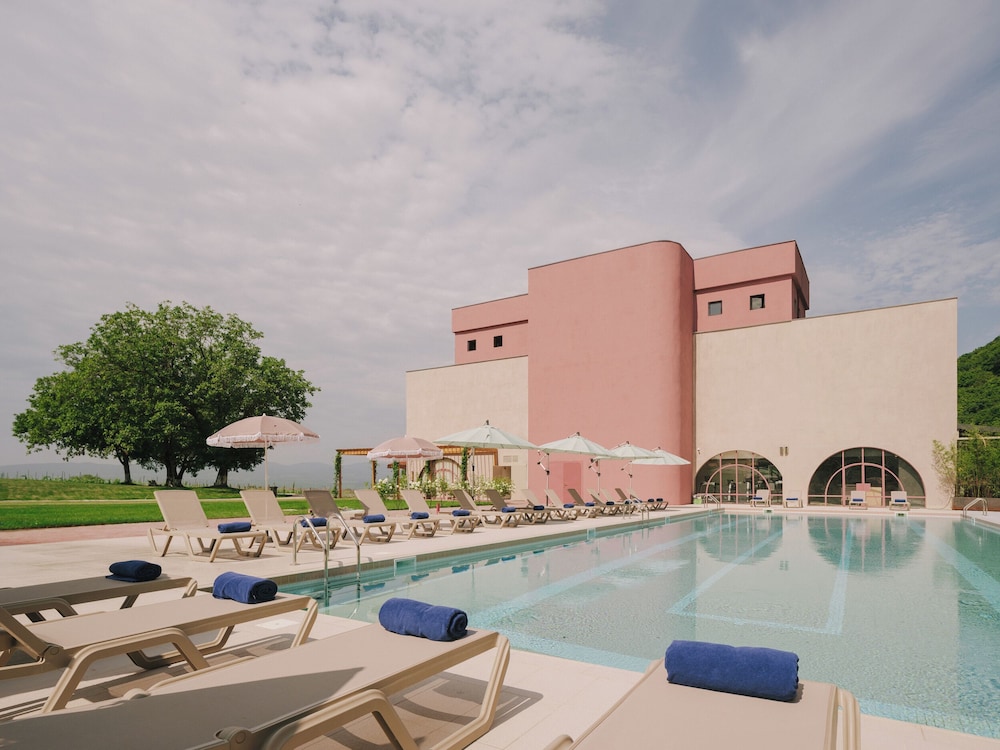 Pabellon Hotel 44/48