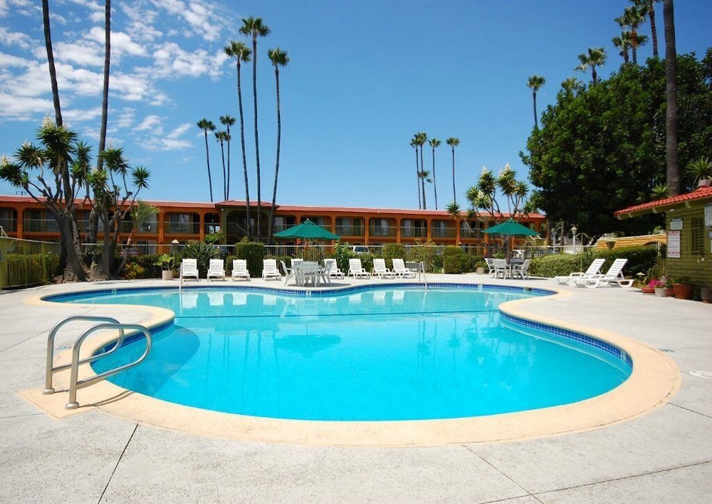Vagabond Inn Costa Mesa 9/48