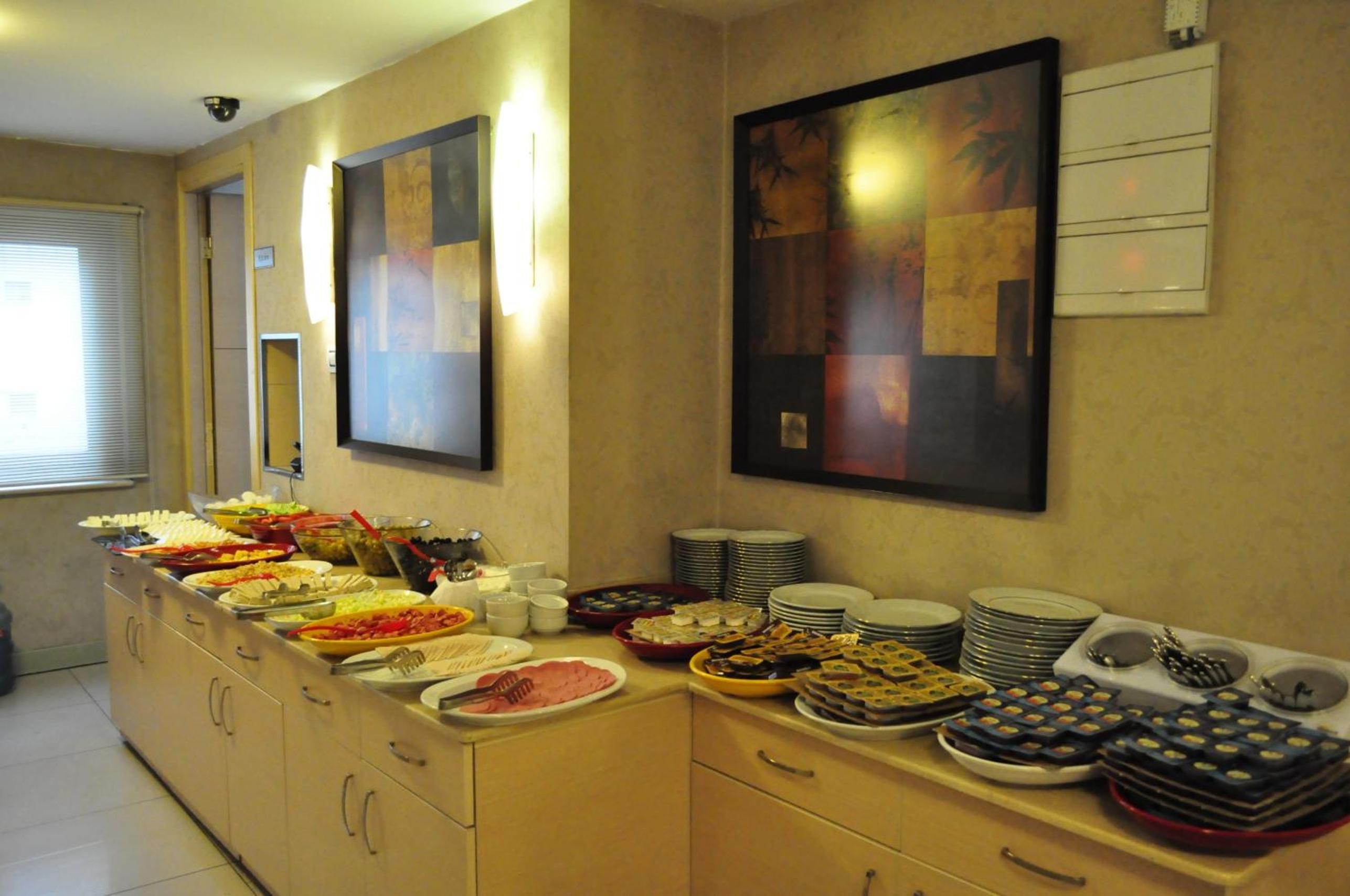 Merdan Hotel 34/48