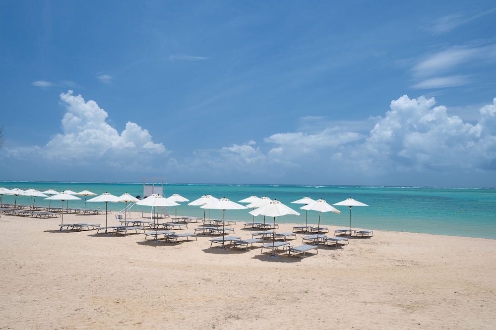 Ryukyu Hotel and Resort Nashiro Beach 43/49