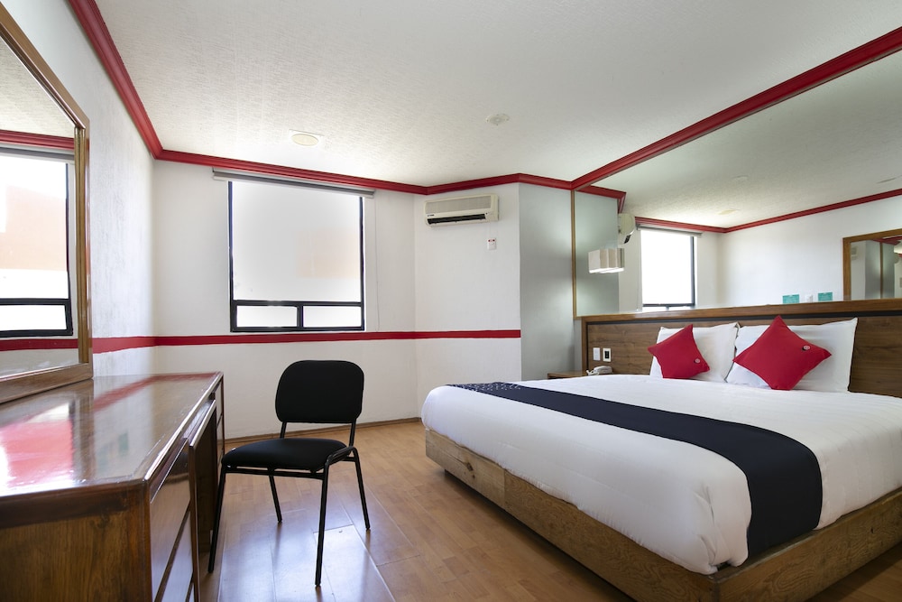 Capital O Hotel Casa Blanca, Morelia 10/37