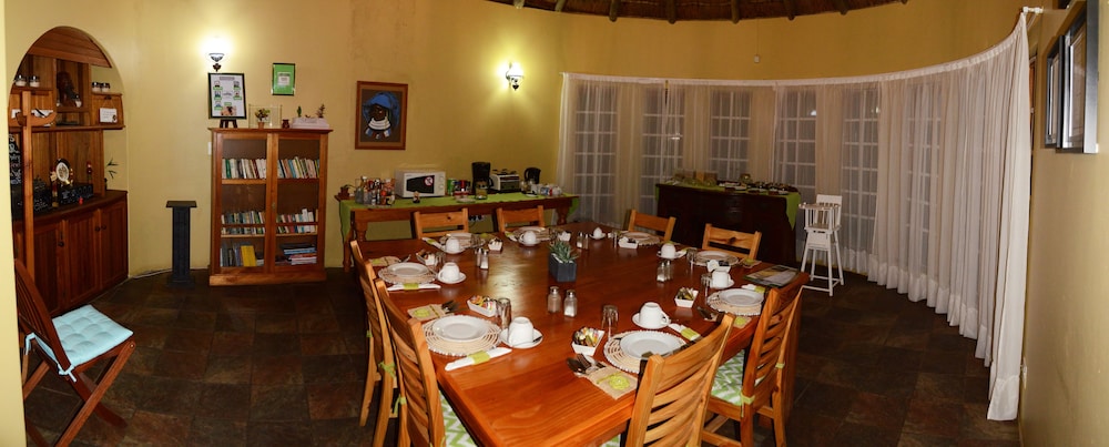 Maclear Manor 20/31