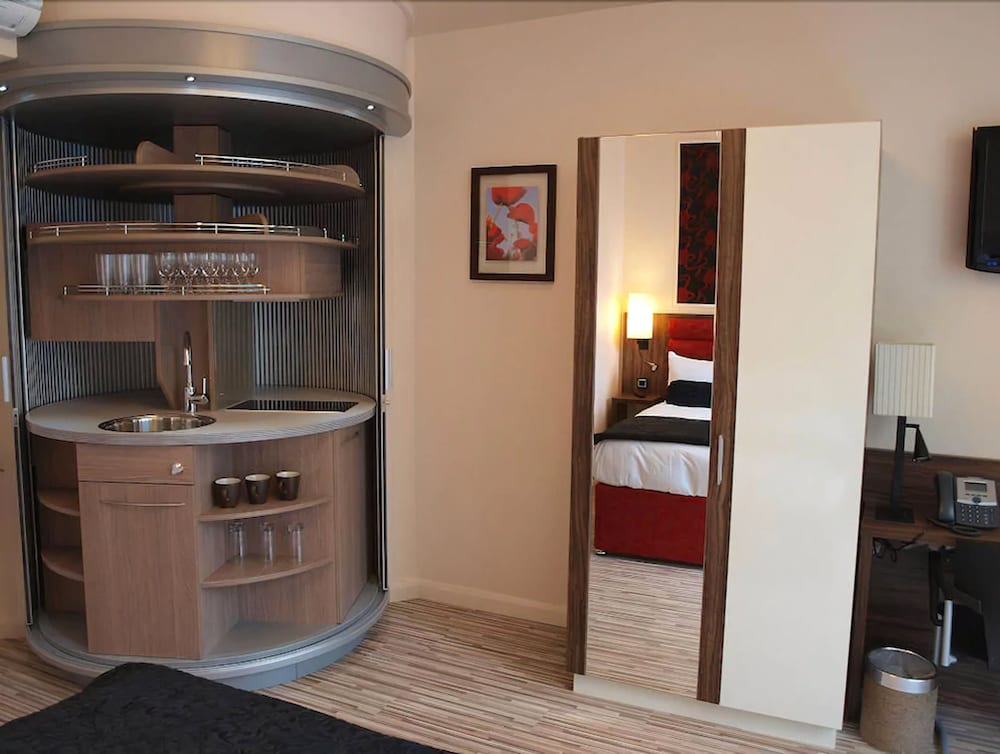 Simply Rooms & Suites 31/40