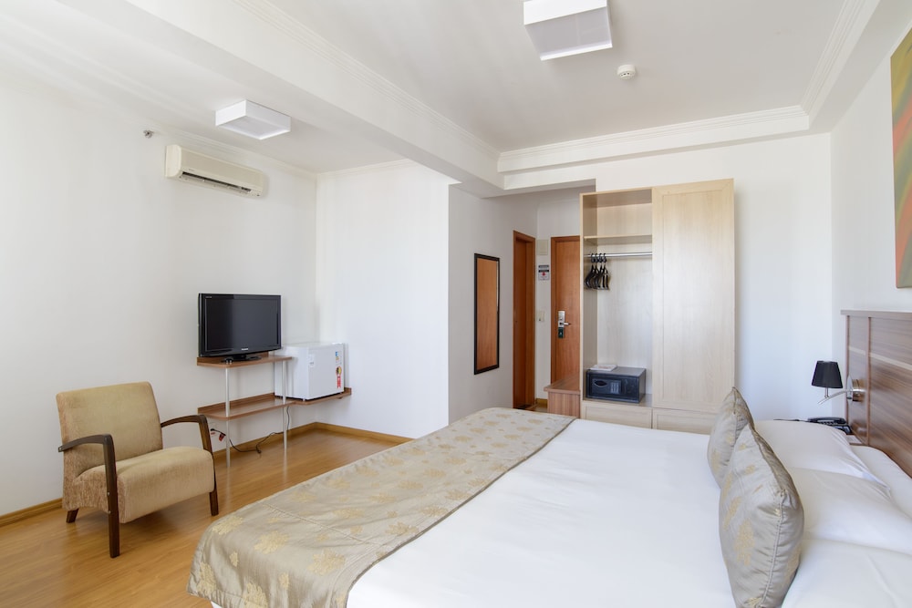 Faro Hotel Sao Jose Dos Campos 18/50