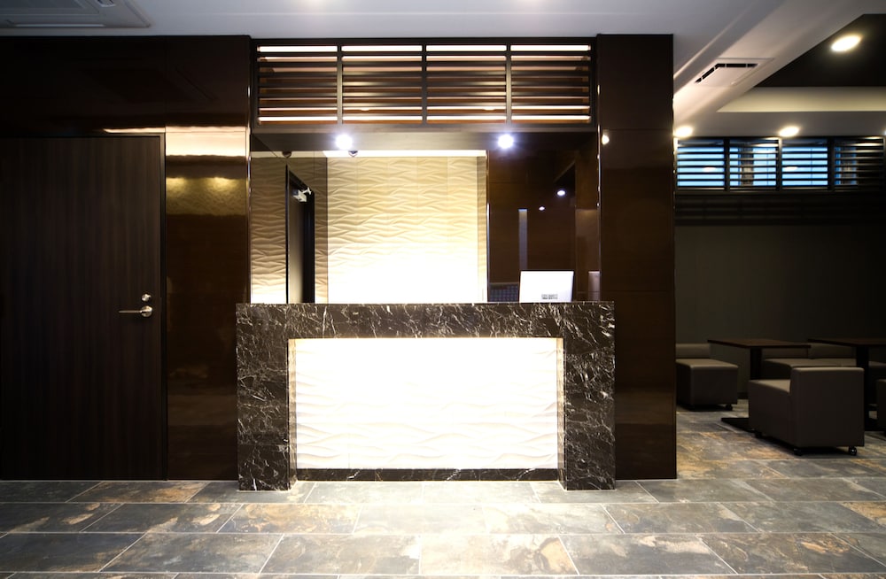 Tanimachi Luxe Hotel 12/57
