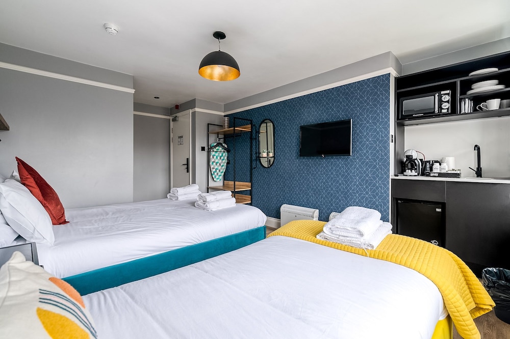 DYLAN APARTMENTS KENSINGTON 25/55