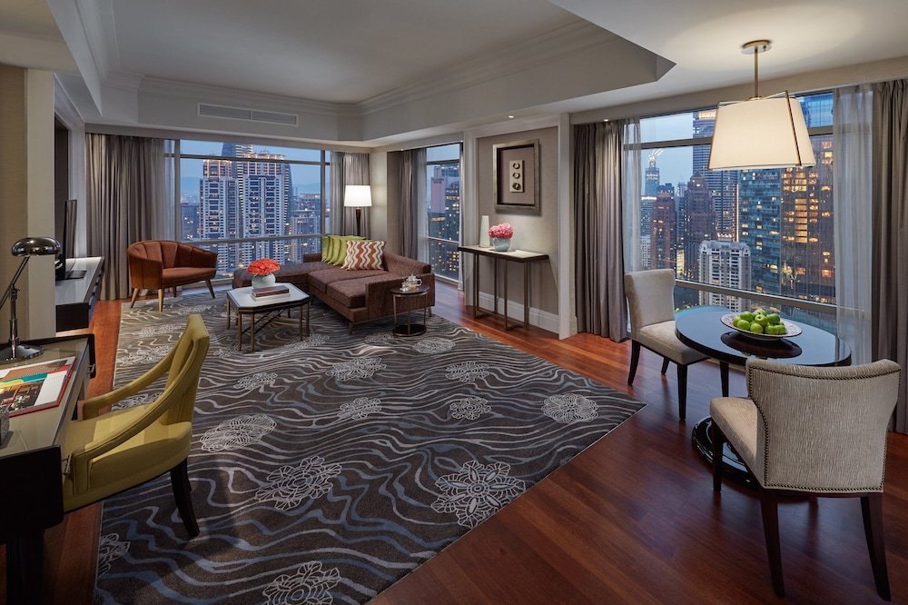 Mandarin Oriental Kuala Lumpur 53/83