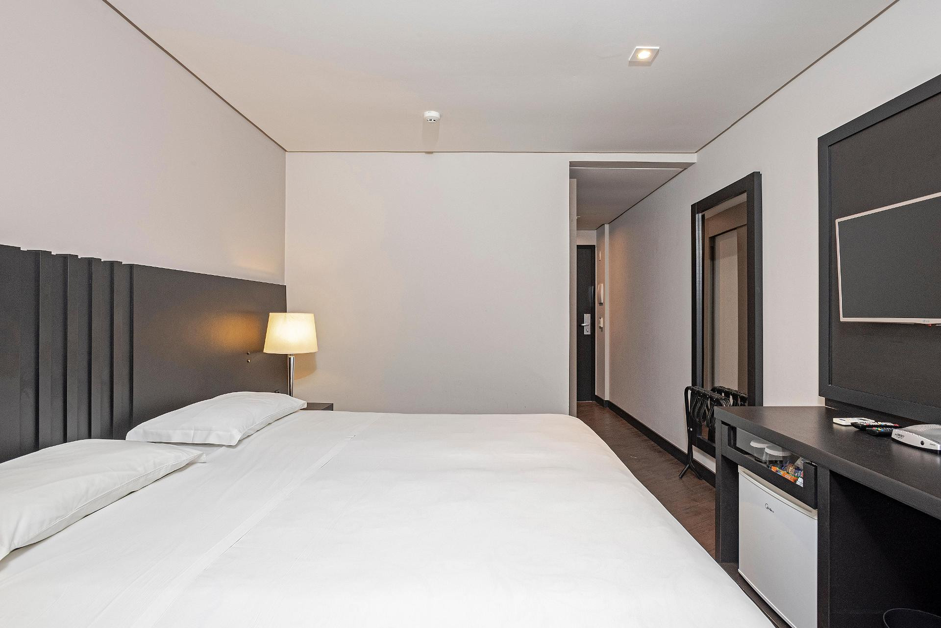 Deluxe, Double Bed, Bay View