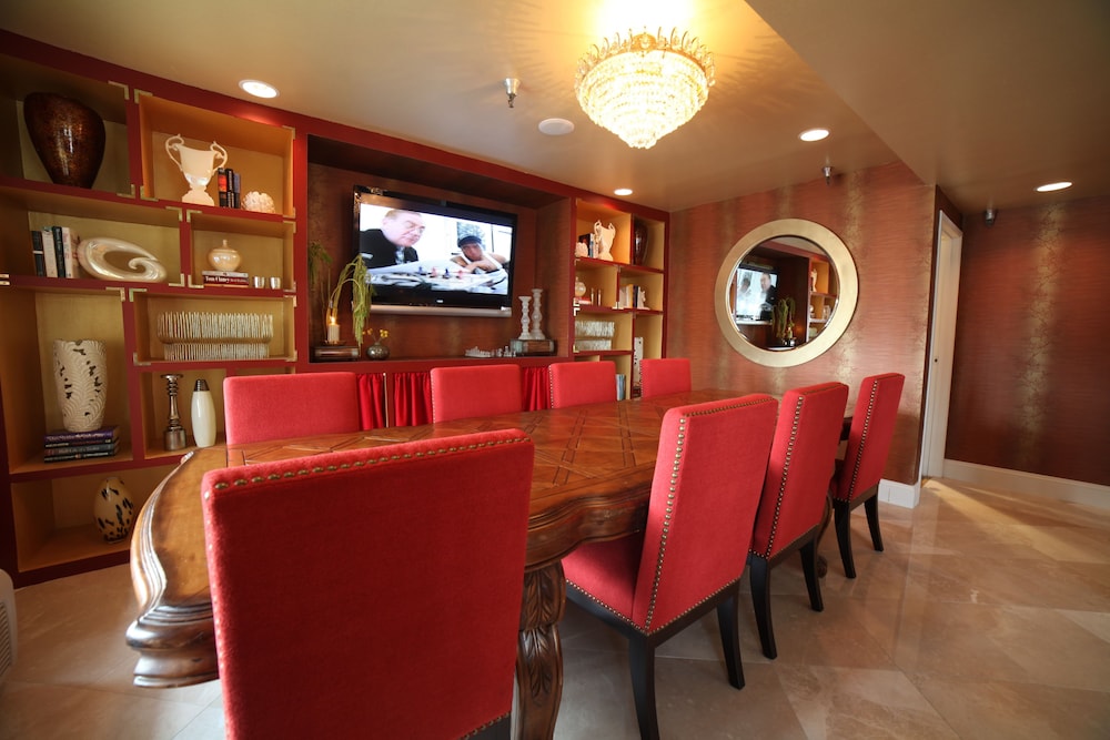 Hotel Le Reve Pasadena 50/59