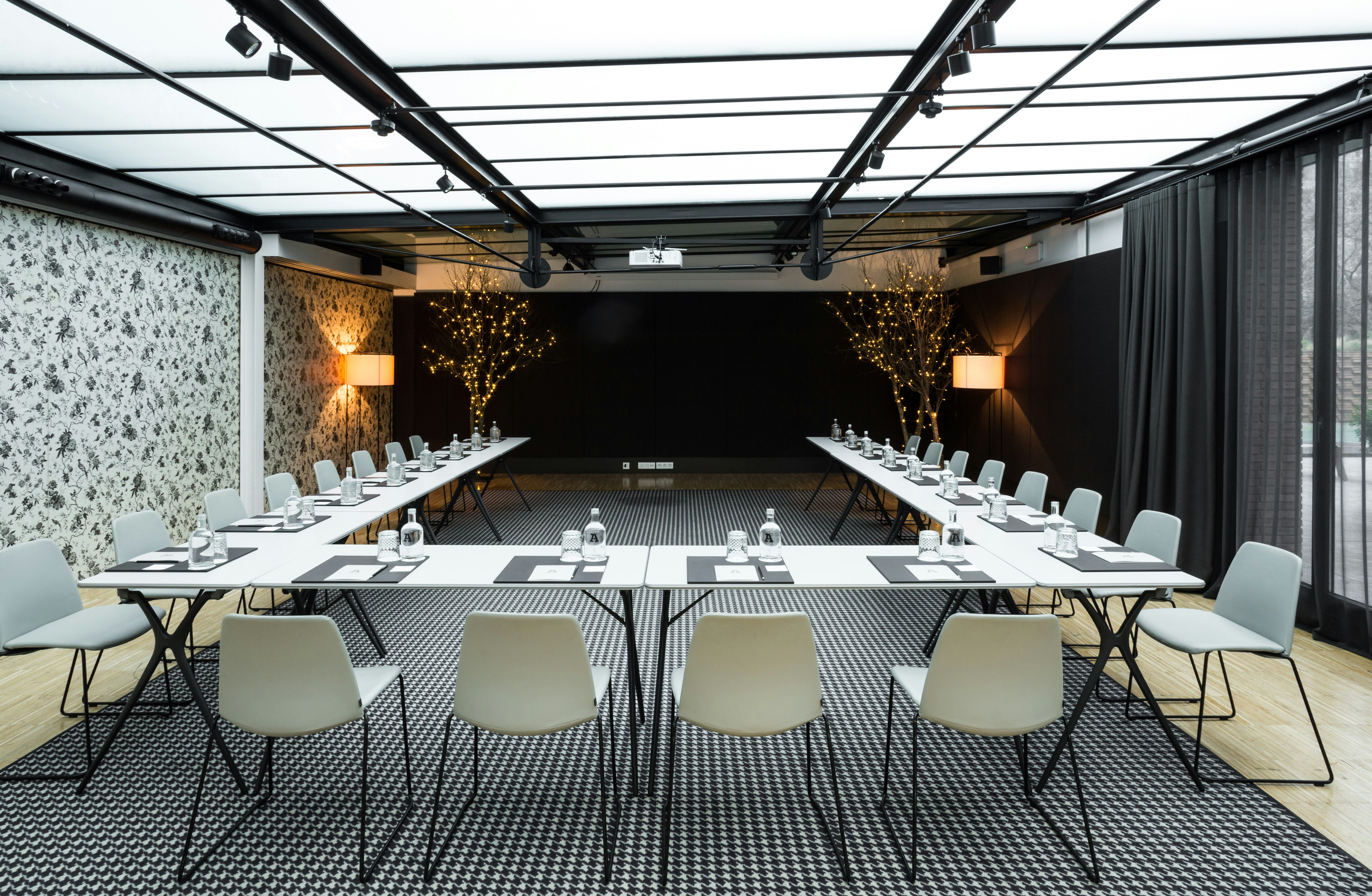 Alexandra Barcelona Hotel Curio Collection By Hilton 75/90