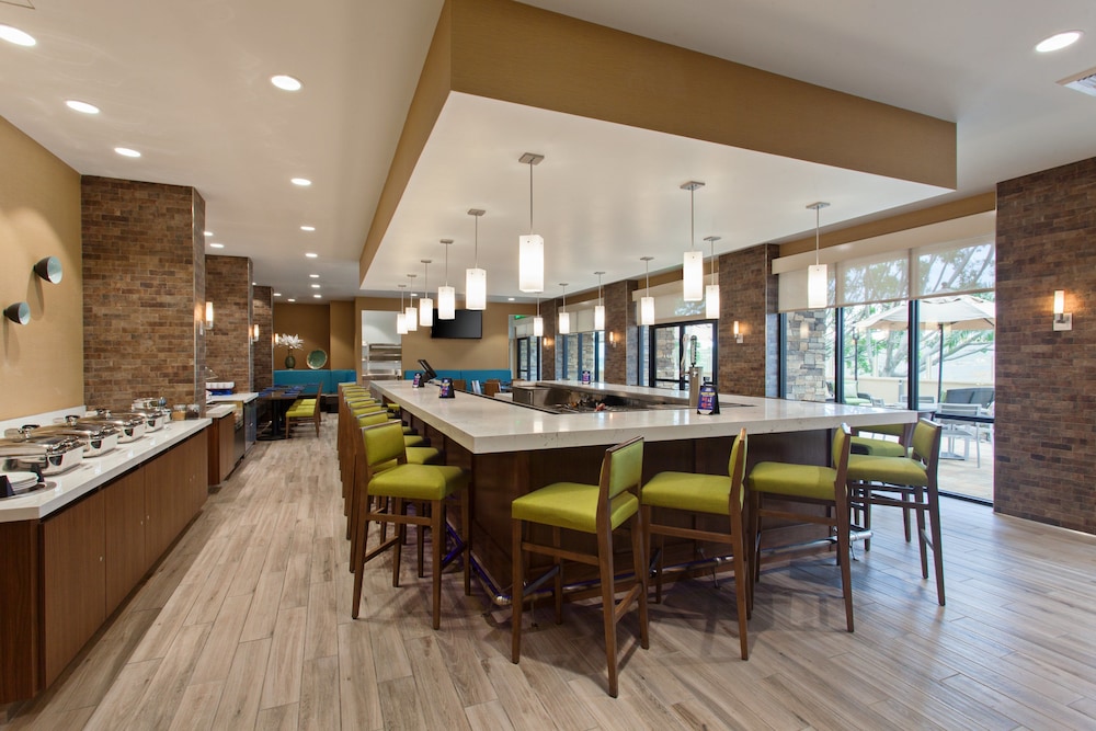 Holiday Inn Diamond Bar 45/58