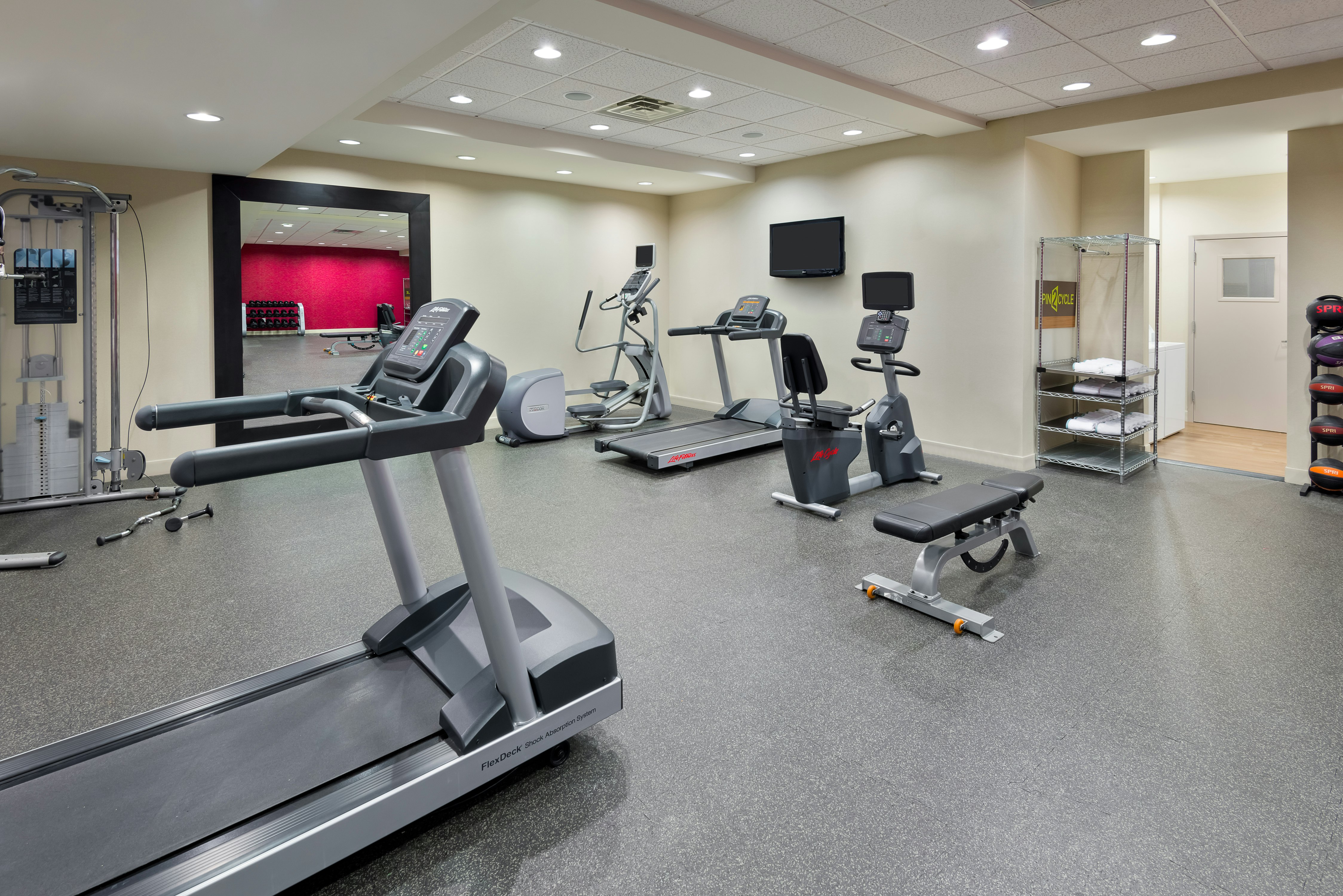 Home2 Suites by Hilton Charleston Airport Convention Center 20/44