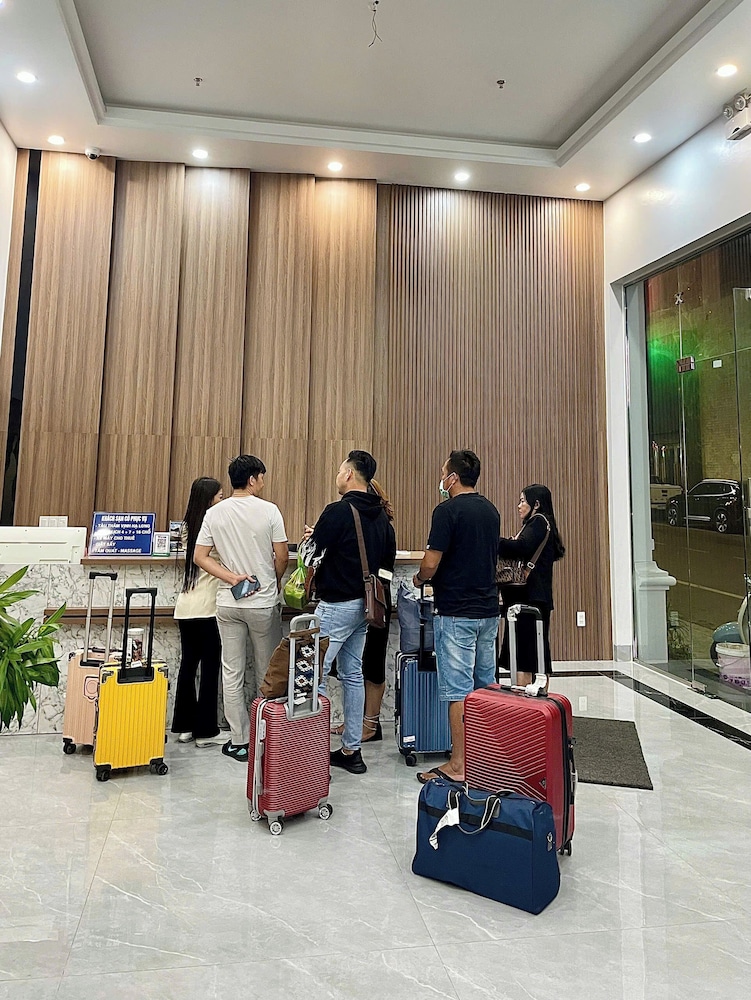Halong Central Hotel 8/45