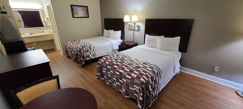 Econo Lodge Tifton 9/19