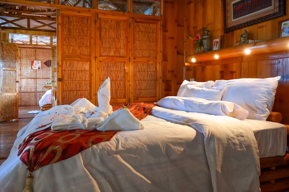 The Coral Blue Oriental Beach Villas And Suites 30/65