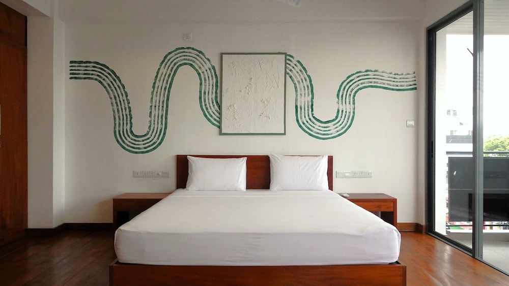 Hotel J Negombo 12/52