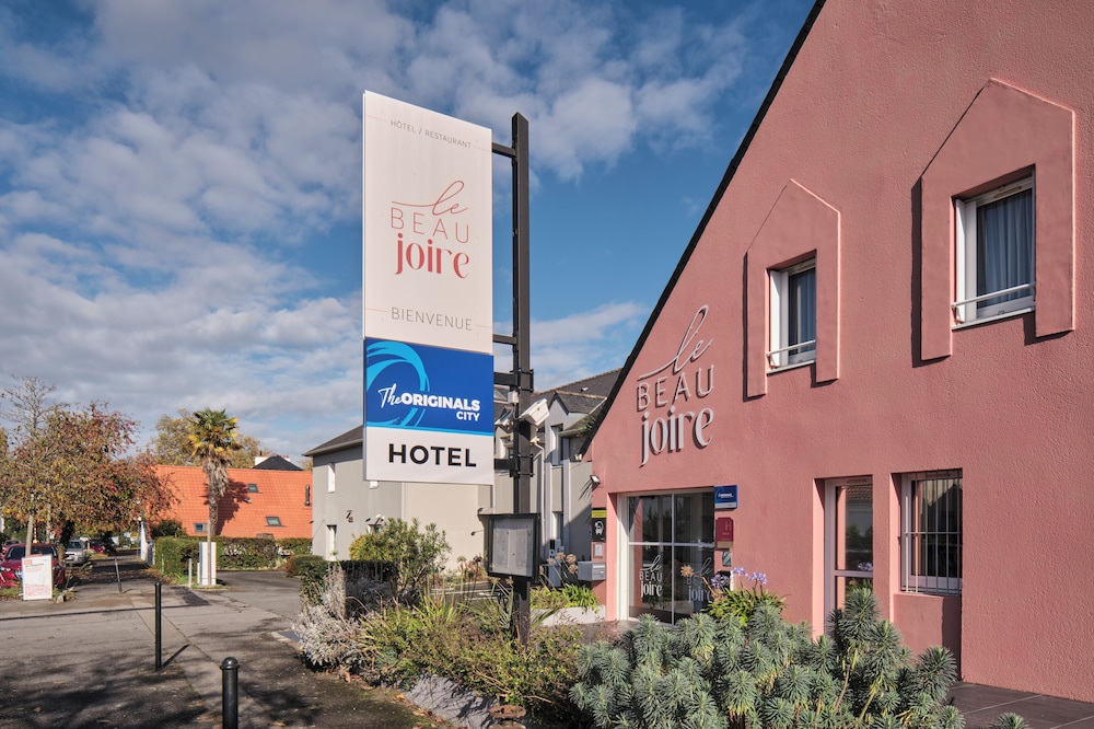 LOGIS BEAUJOIRE HOTEL 2/37