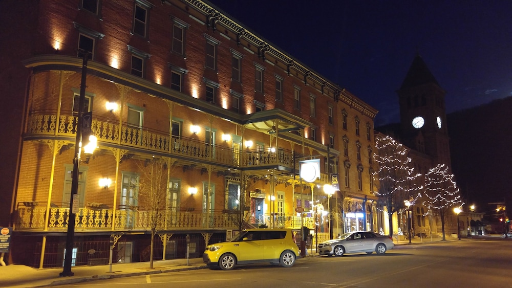 Inn At Jim Thorpe 3/48