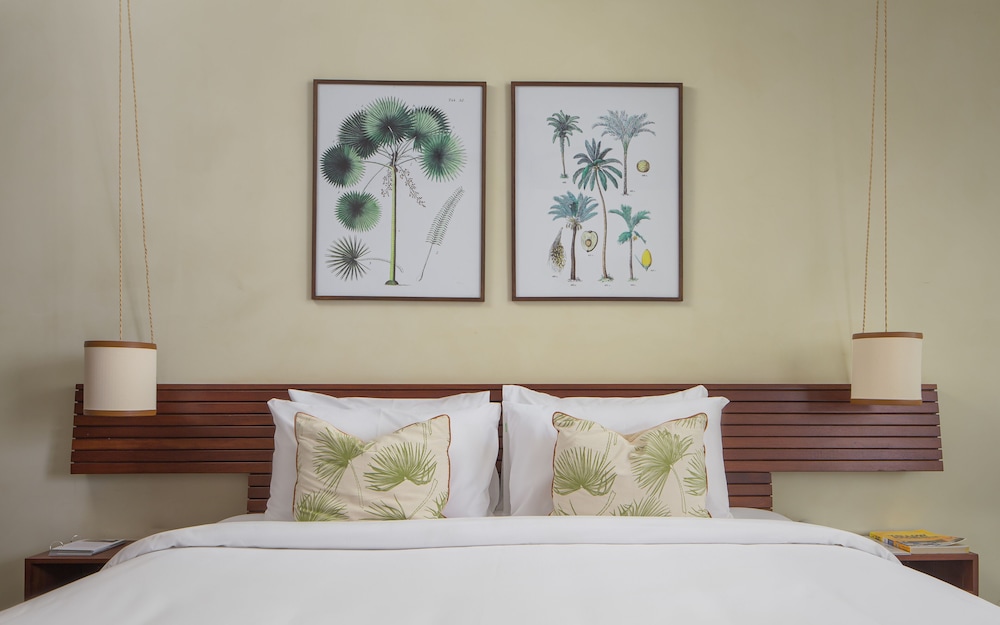 Penh House Hotel 50/74