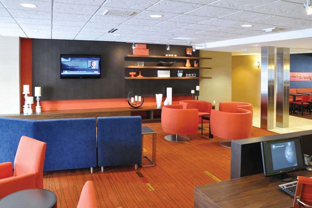Courtyard By Marriott Wausau 37/44