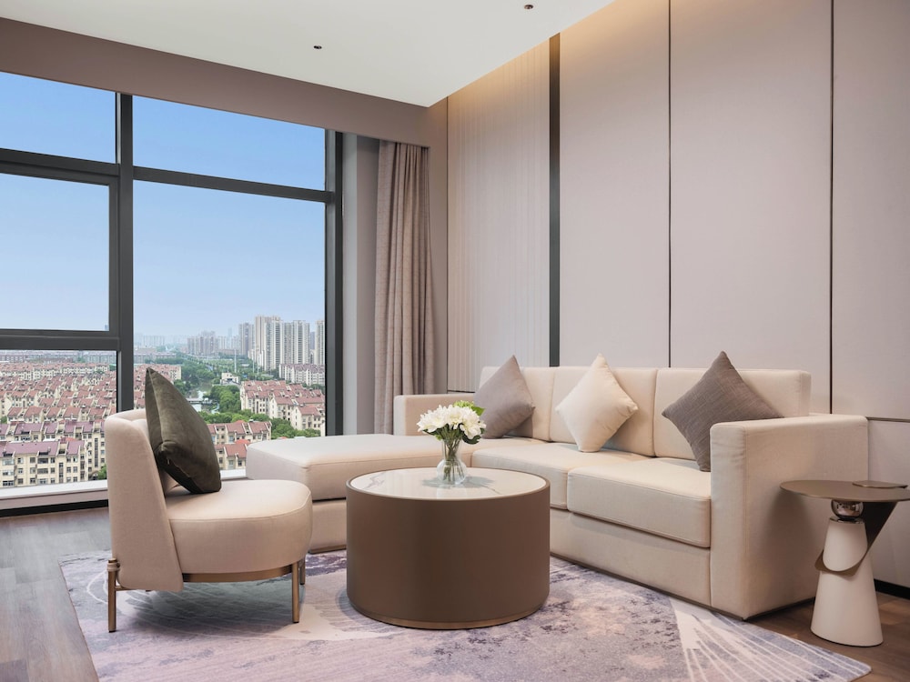 Holiday Inn Express Wuxi Xishan 19/42
