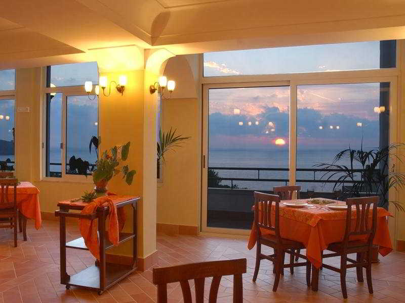 BAIA HOTEL 28/41