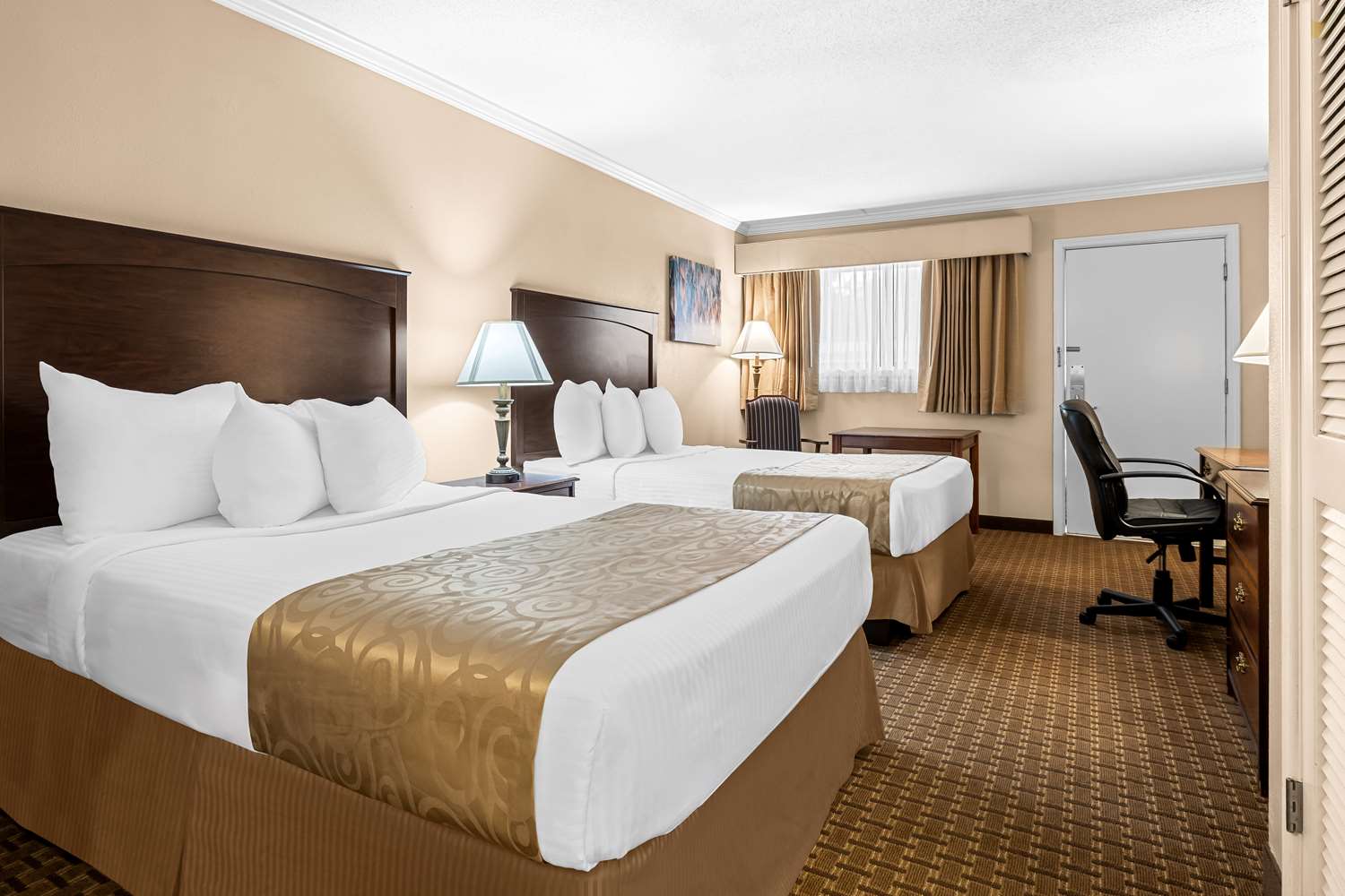Room, 2 Queen Beds, Smoking, Best Western Forest Inn 2/5