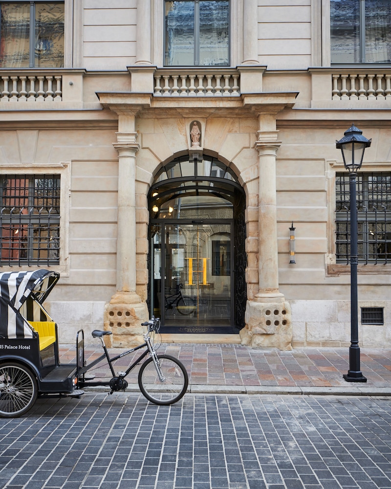 Hotel H15 Luxury Palace 43/50