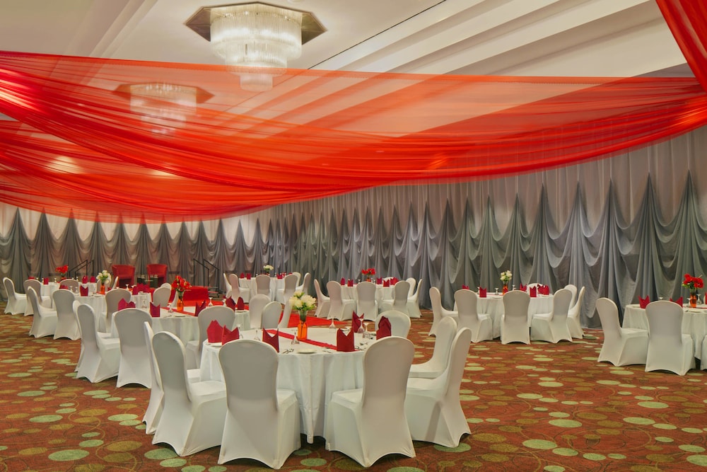 Abuja Continental Hotel 48/56