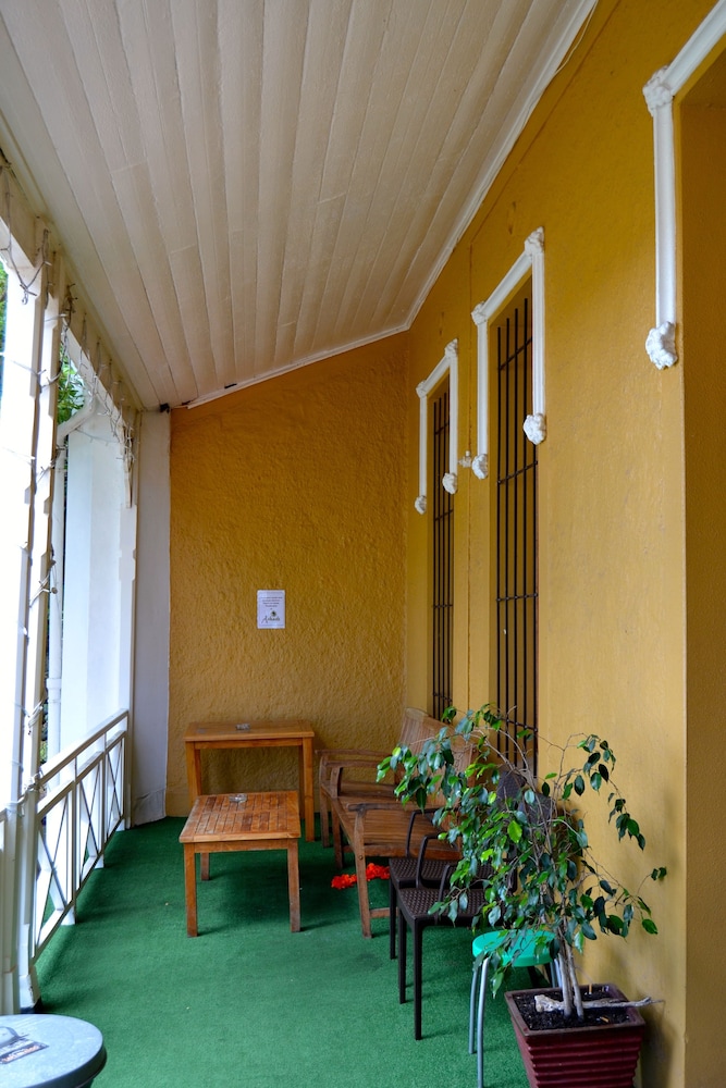 Ashanti Lodge Backpackers Gardens 56/65