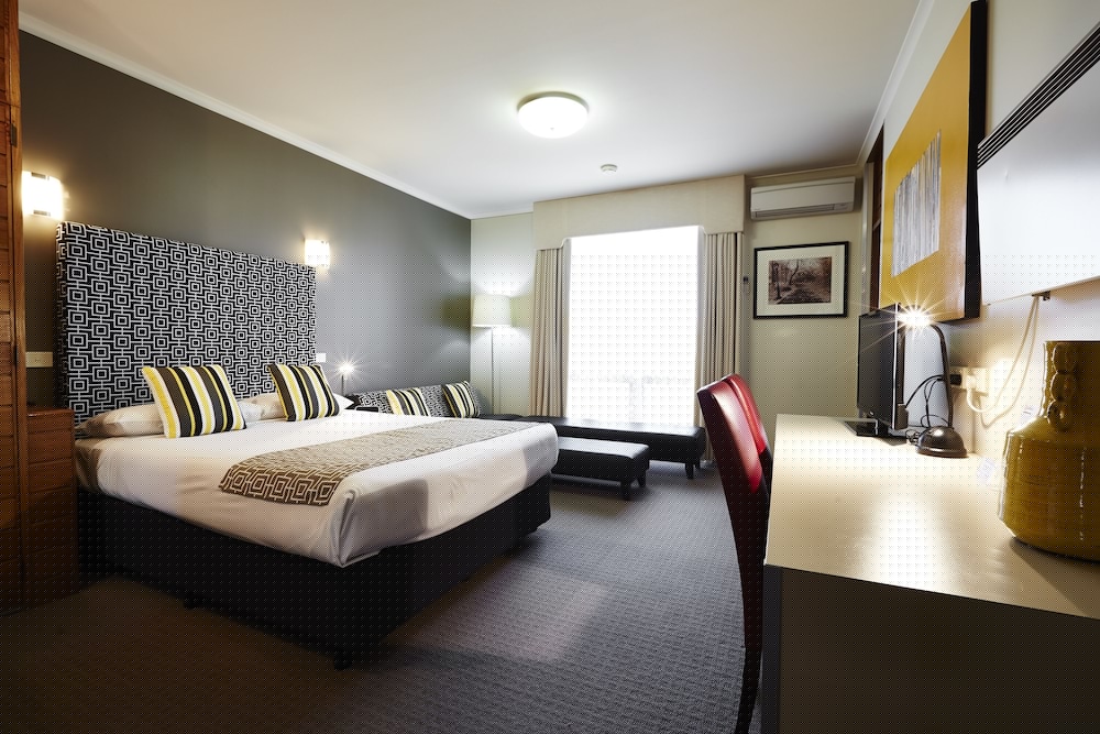 Sovereign Park Motor Inn 21/37