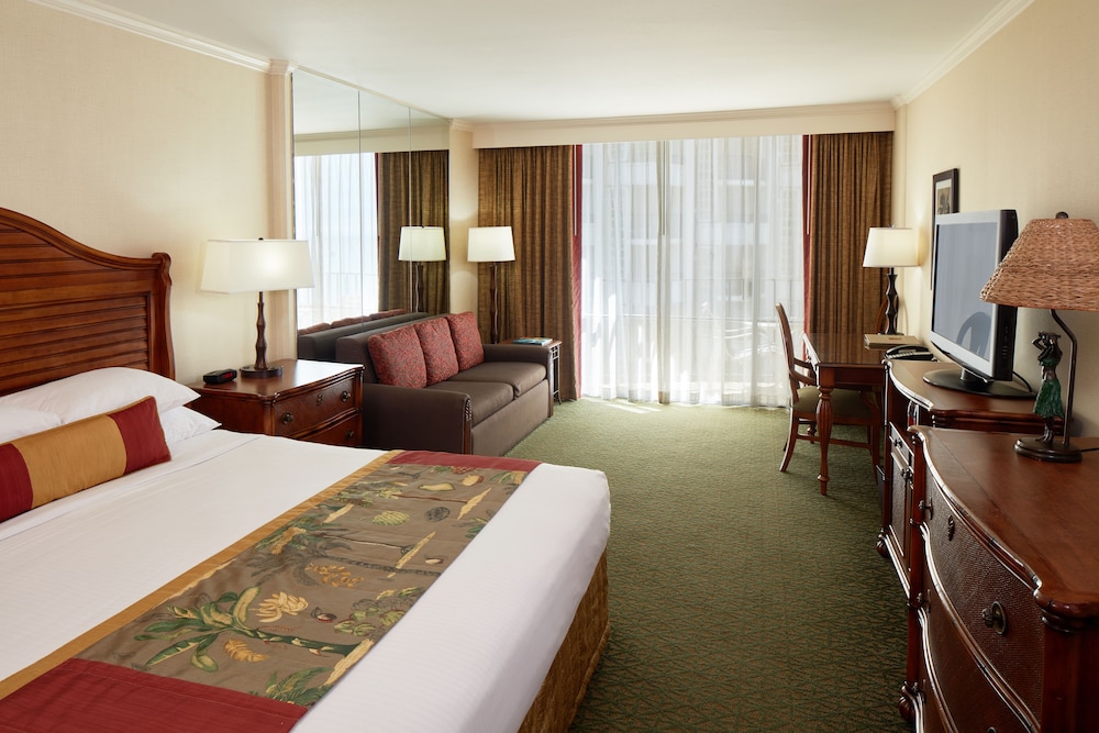 OUTRIGGER Waikiki Beach Resort 25/88