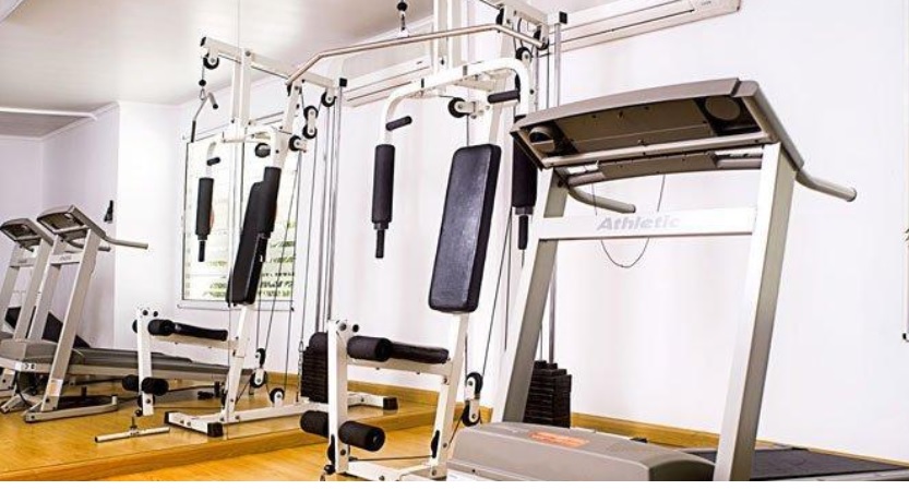 Urquiza Apart Hotel and Suites 10/23