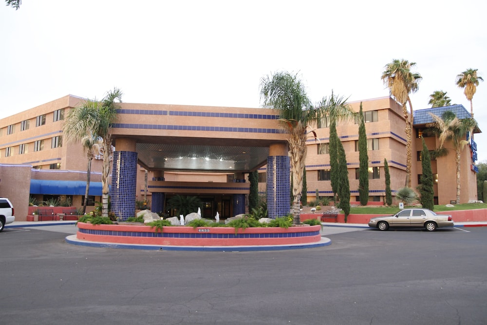 Ramada by Wyndham Viscount Suites Tucson East 2/38