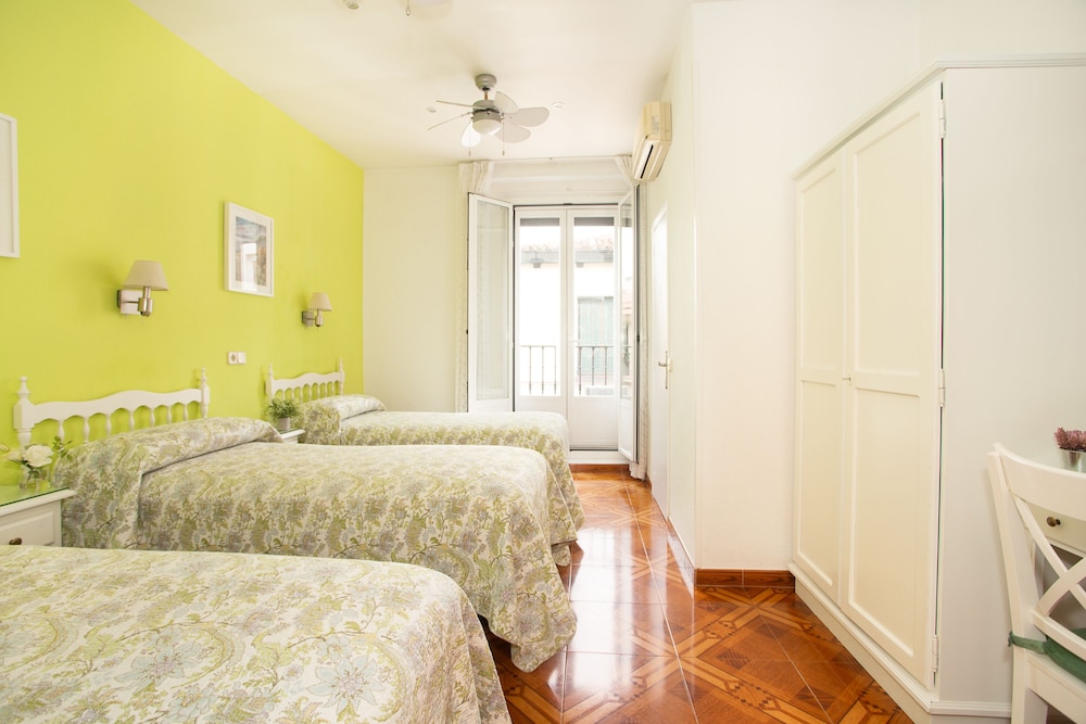Hostal Los Alpes 25/61