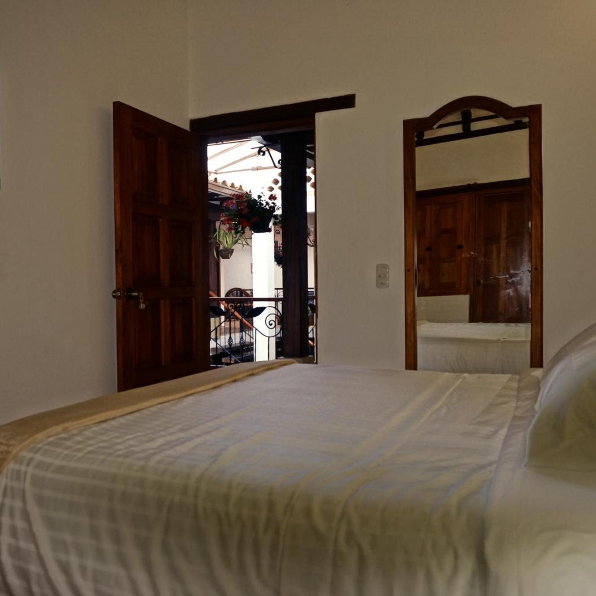 Hotel Jardines De La Villa 20/29