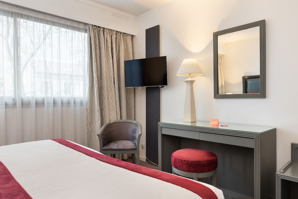 Hotel Charlemagne by Happyculture 24/67