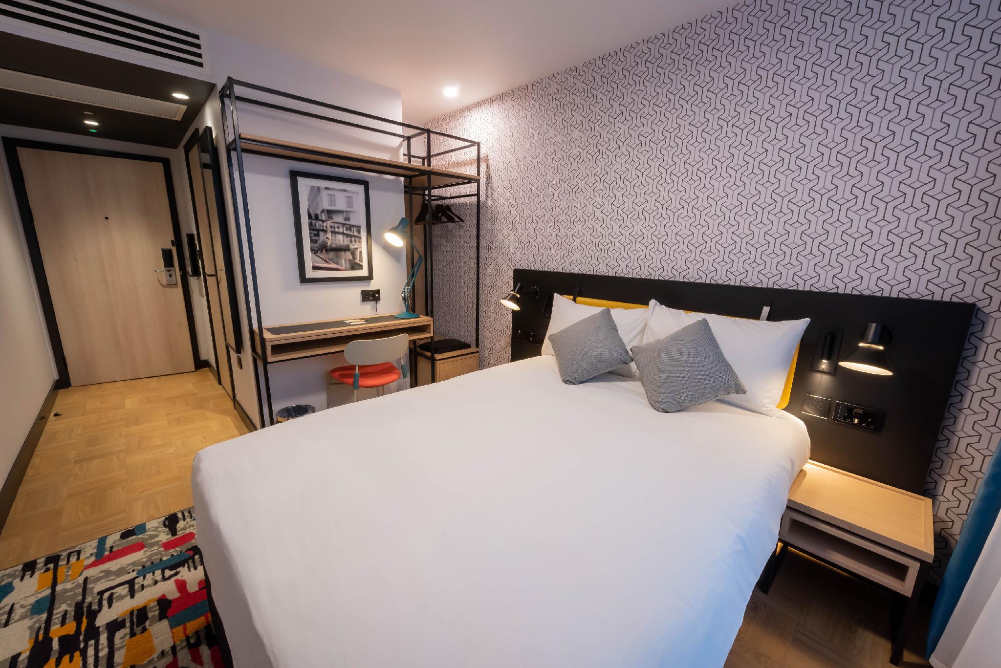 CLASSIC, DOUBLE BED