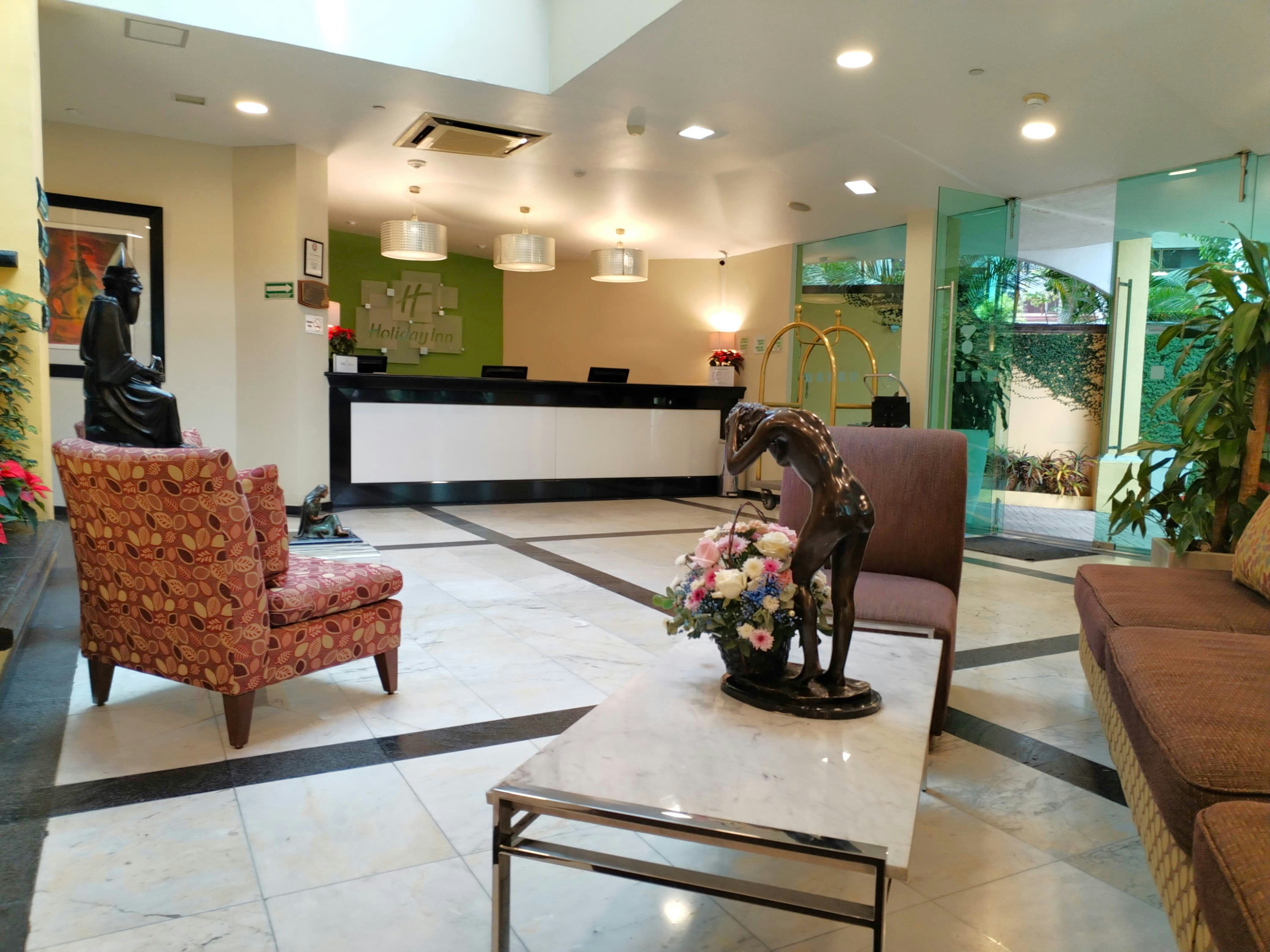 Holiday Inn Cuernavaca 7/50
