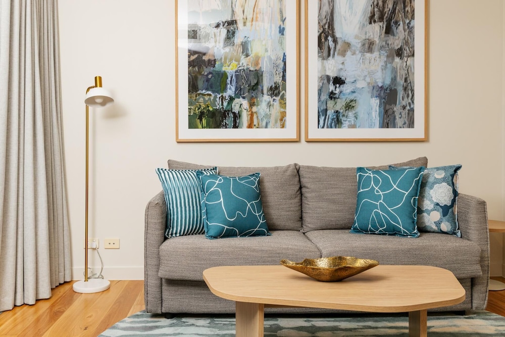 RACV NOOSA RESORT 50/74