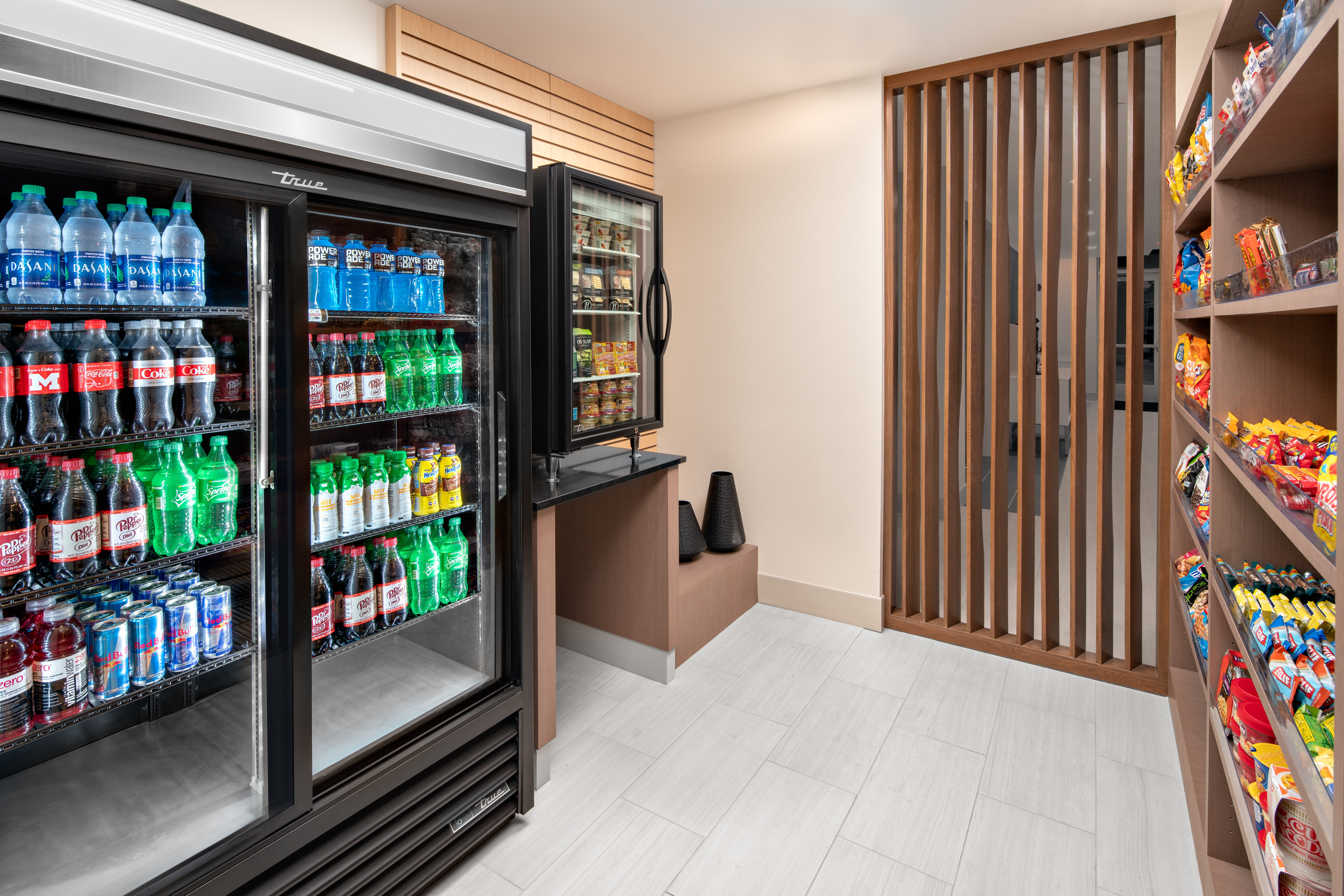 Holiday Inn Express & Suites Elkhorn - Lake Geneva Area 8/55