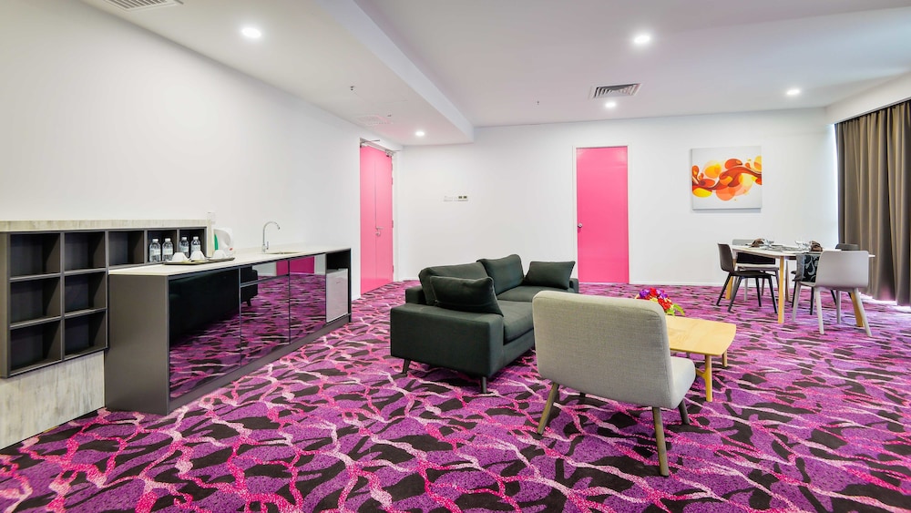 Pegasus Hotel Shah Alam 32/48