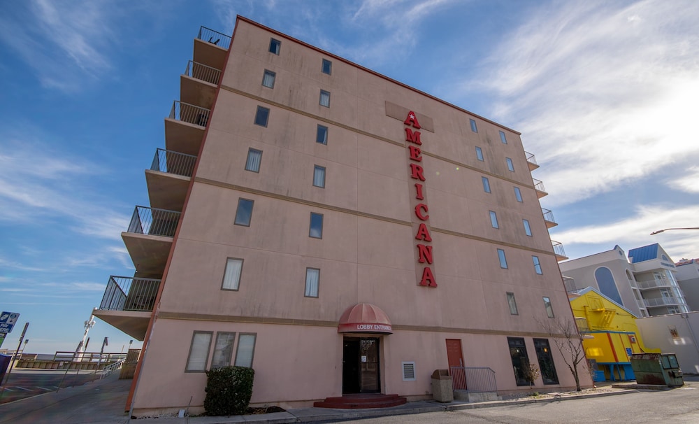 Americana Hotel Oceanfront 5/68