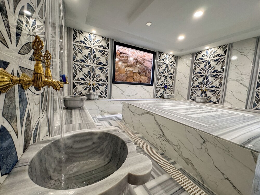 Çelik Thermal & Spa 41/48